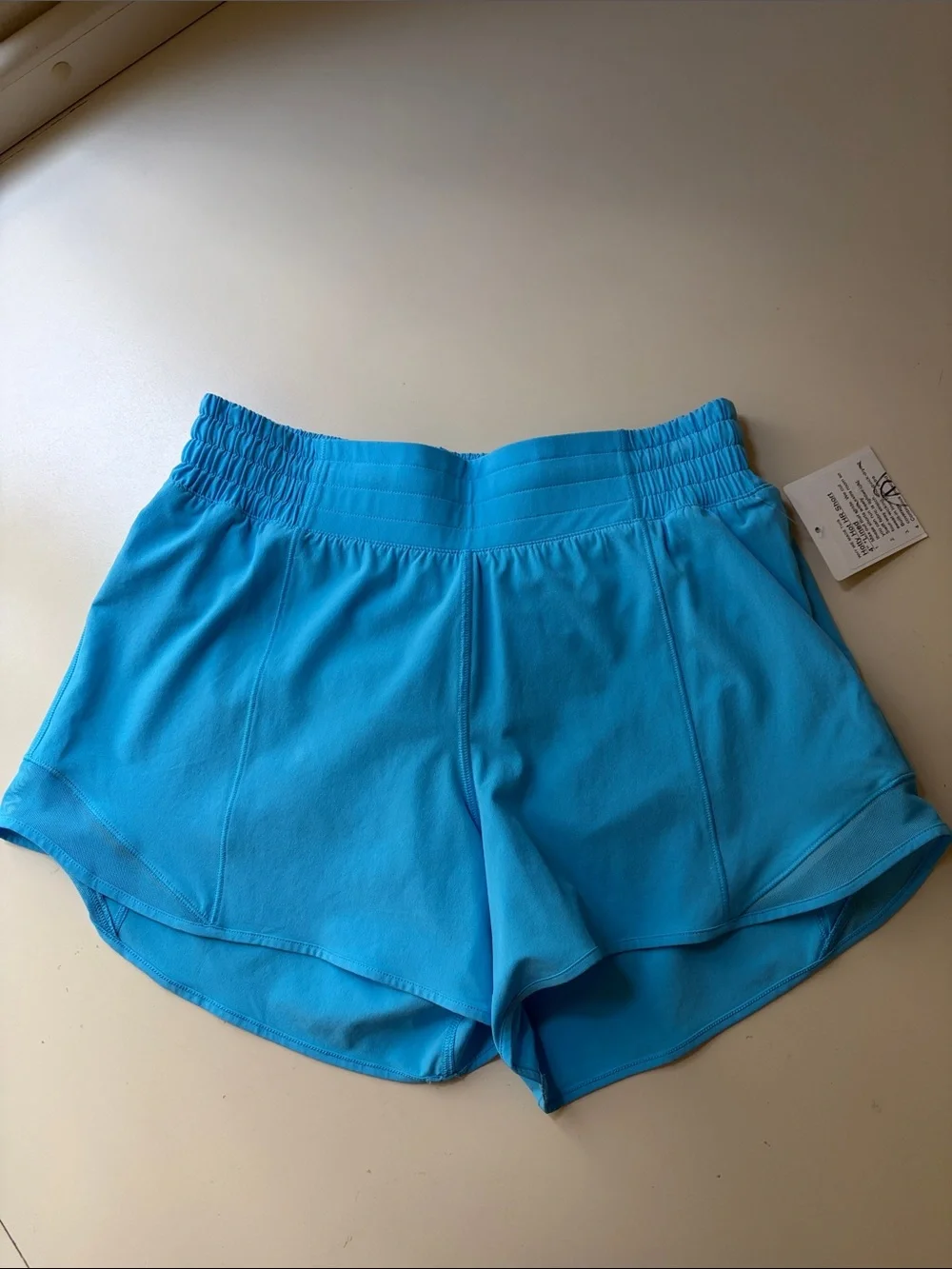 Lululemon Hotty Hot Shorts 4”